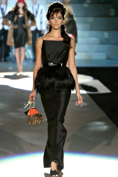 Look 29